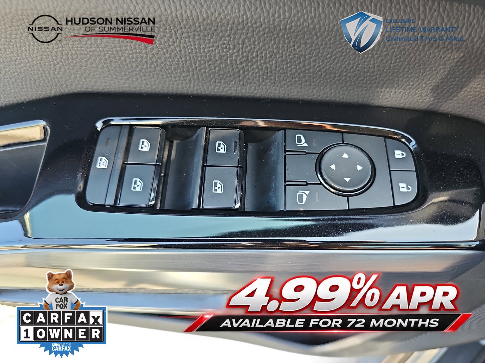 Used 2025 Nissan Pathfinder SL FWD image 28