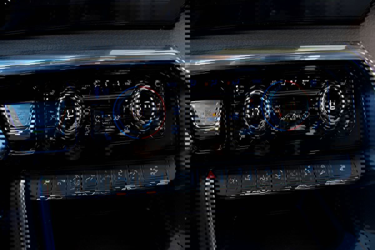 Used 2024 GMC Sierra 1500 Denali w/ Denali Reserve Package image 61