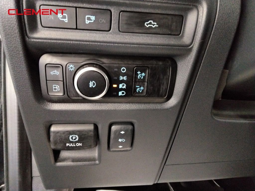 Used 2023 Ford F150 Platinum w/ FX4 Off-Road Package image 14