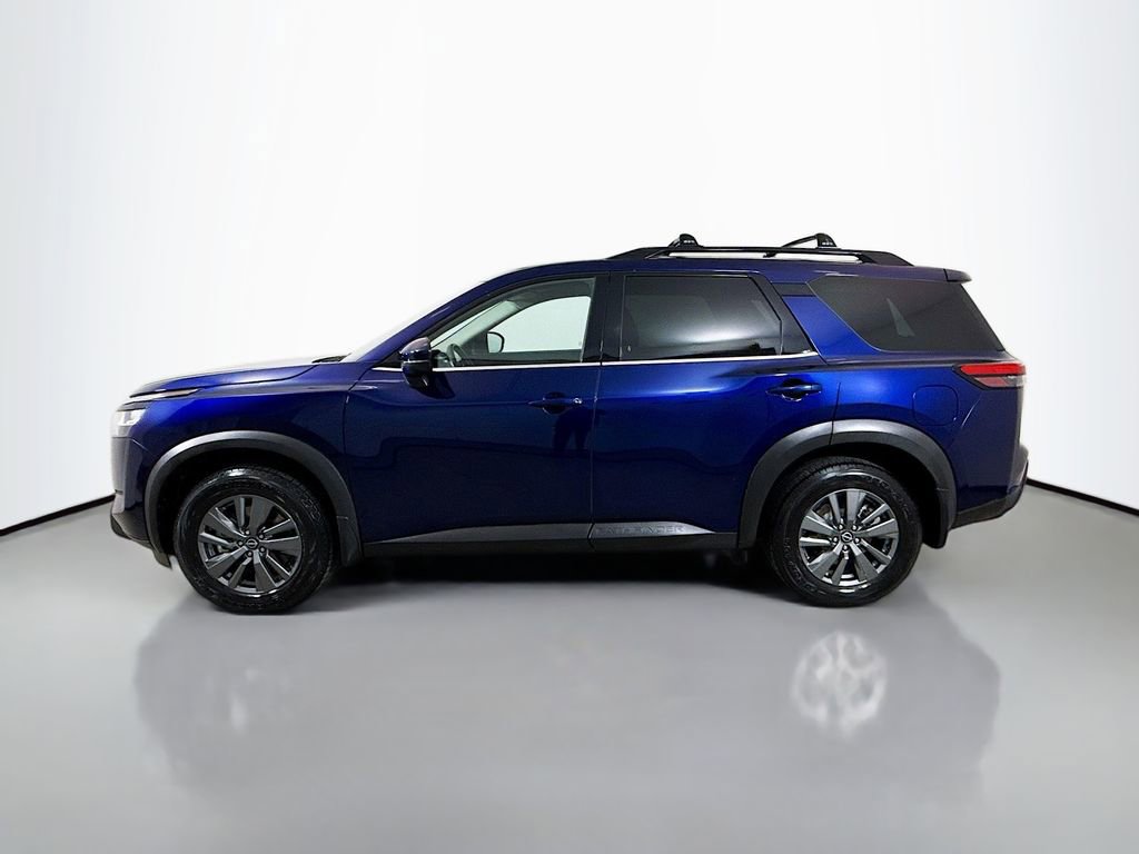 Used 2022 Nissan Pathfinder SV image 4