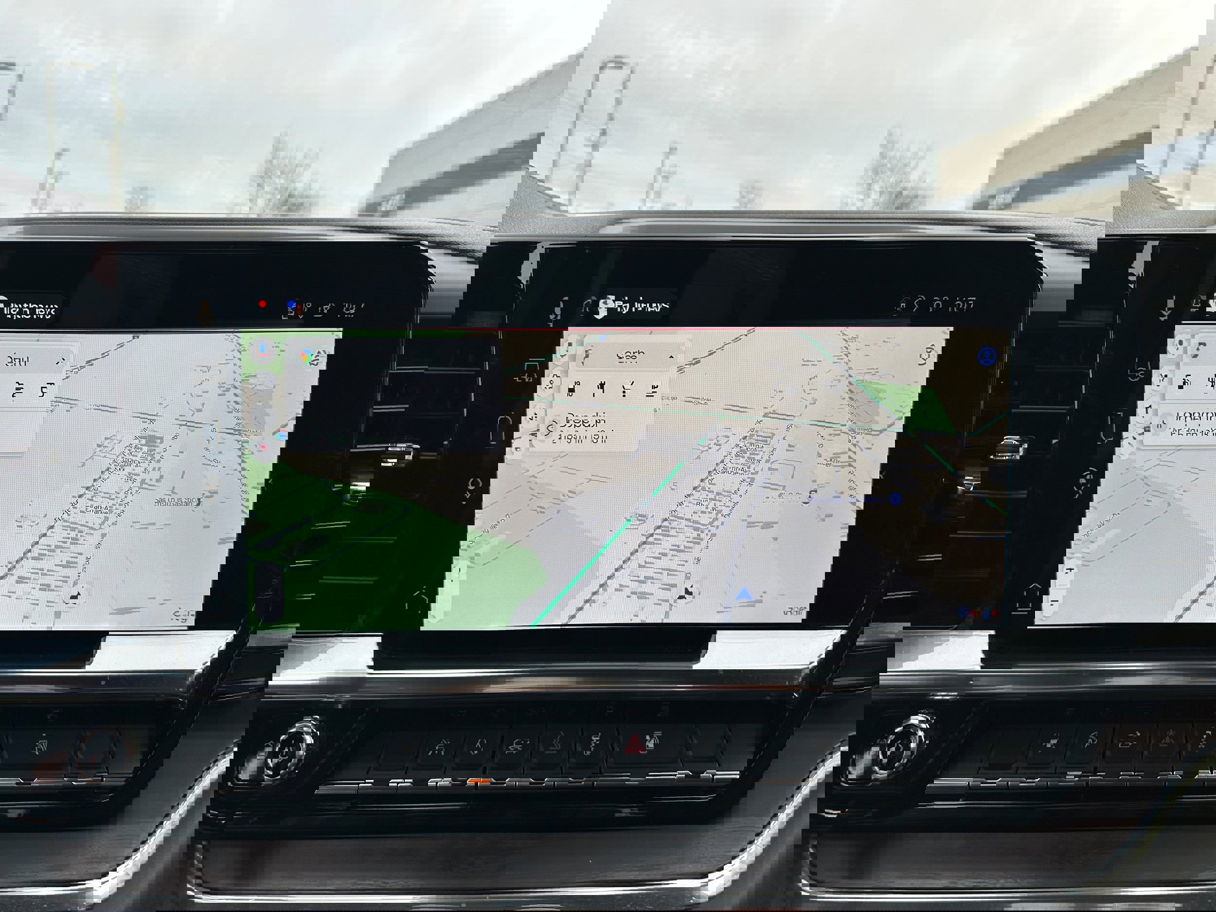 Used 2025 GMC Sierra 1500 SLT image 39