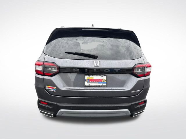 Certified 2023 Honda Pilot Touring image 4