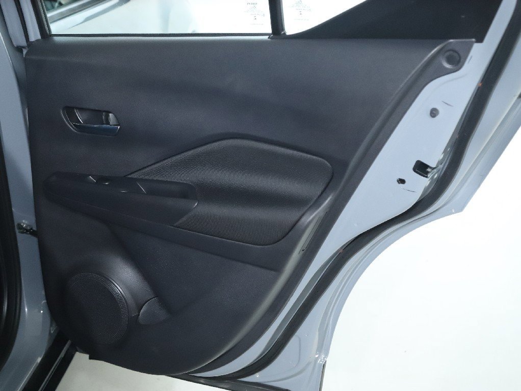 Certified 2023 Nissan Kicks SV image 30