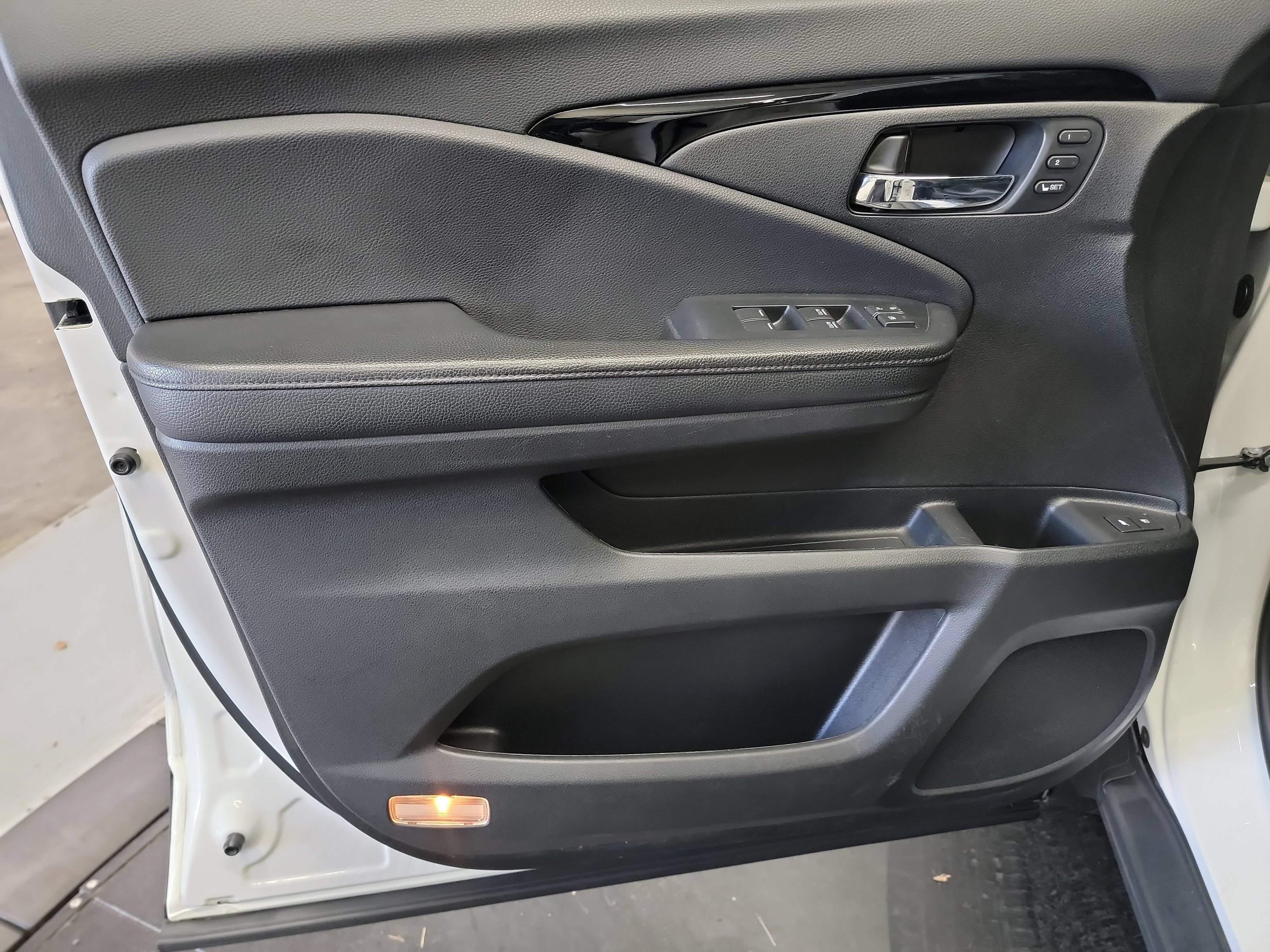 Used 2020 Honda Passport Elite image 13