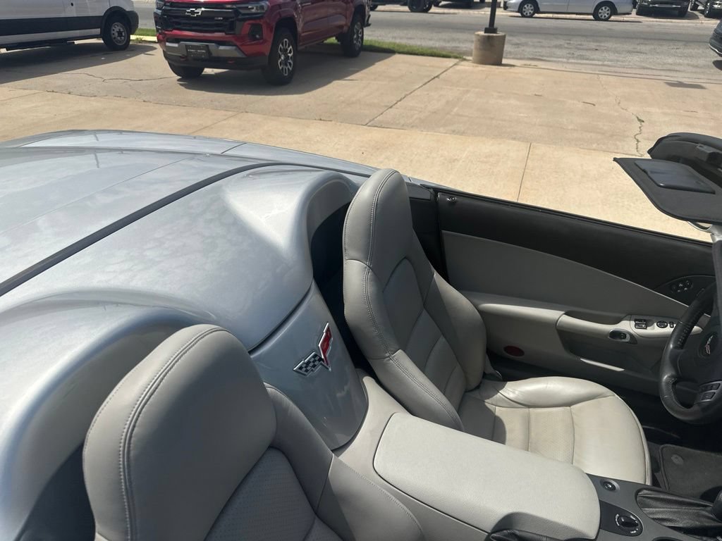 Used 2007 Chevrolet Corvette Convertible w/ Preferred Equipment Group RWD image 27
