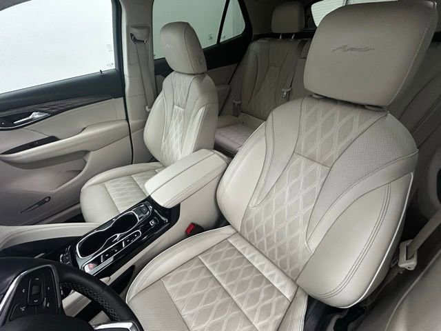 Used 2022 Buick Envision Avenir w/ Technology Package II image 34