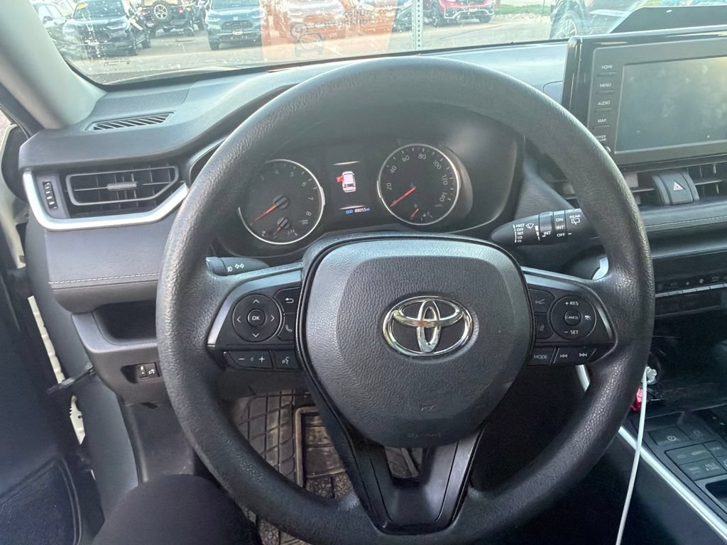 Used 2019 Toyota RAV4 XLE AWD/4WD image 13