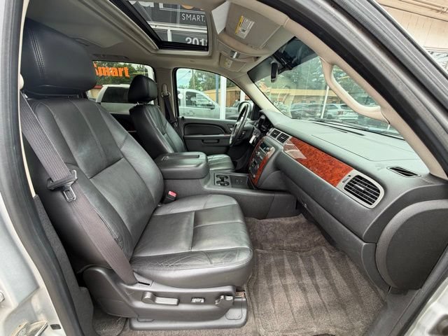 Used 2012 Chevrolet Suburban LT w/ All-Star Edition AWD/4WD image 11