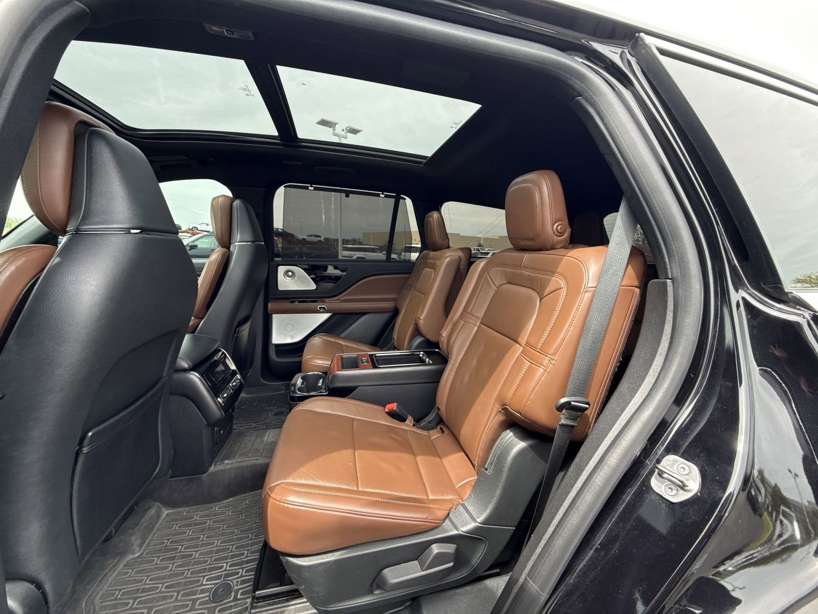 Used 2020 Lincoln Aviator Reserve w/ Equipment Group 202A AWD/4WD image 25