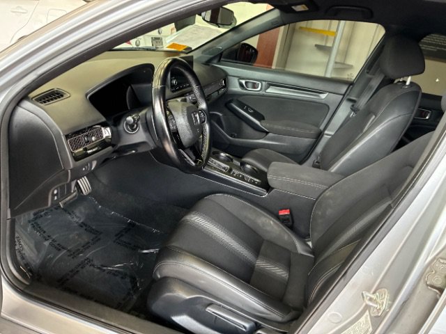 Used 2023 Honda Civic Sport image 11