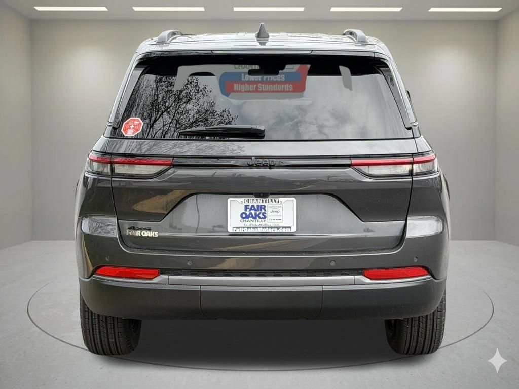 New 2026 Jeep Grand Cherokee Altitude AWD/4WD image 7