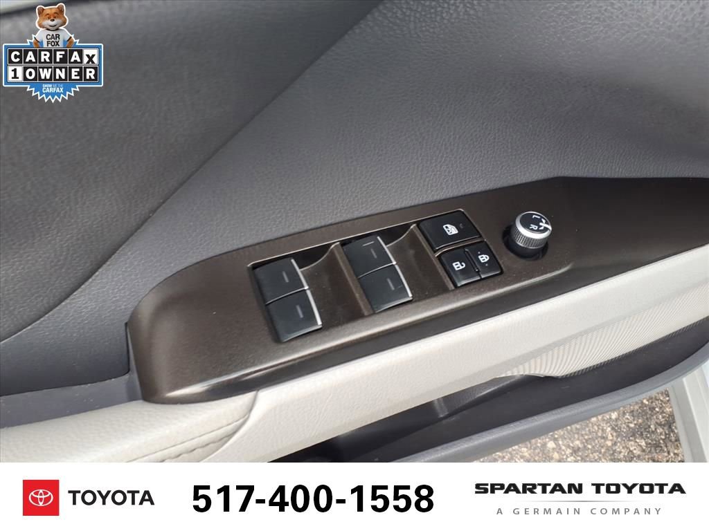 Used 2023 Toyota Camry XSE image 14