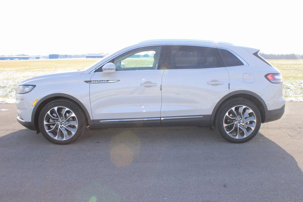 Used 2023 Lincoln Nautilus Reserve w/ Cargo Utility Package image 4
