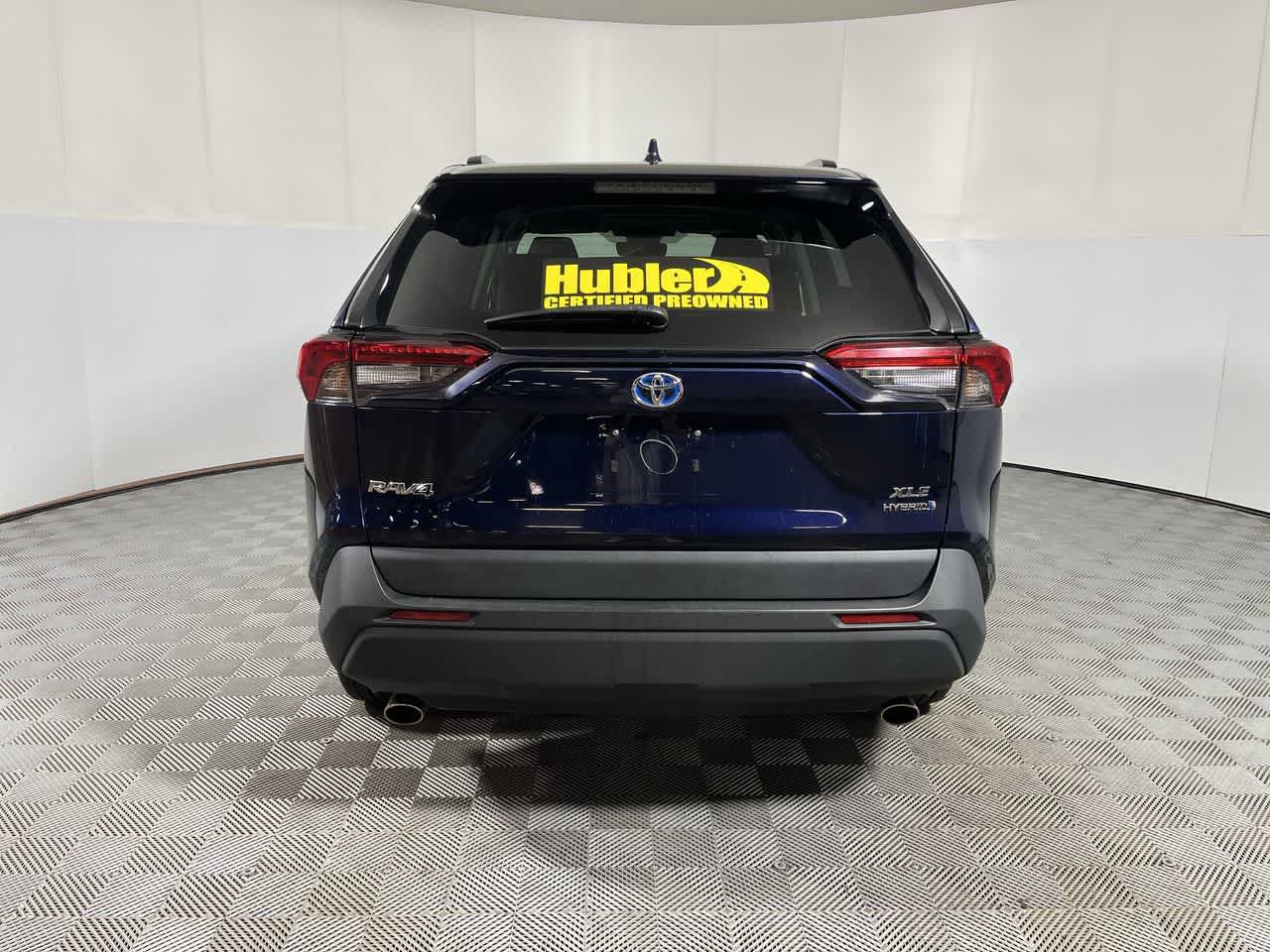 Used 2022 Toyota RAV4 XLE AWD/4WD image 7