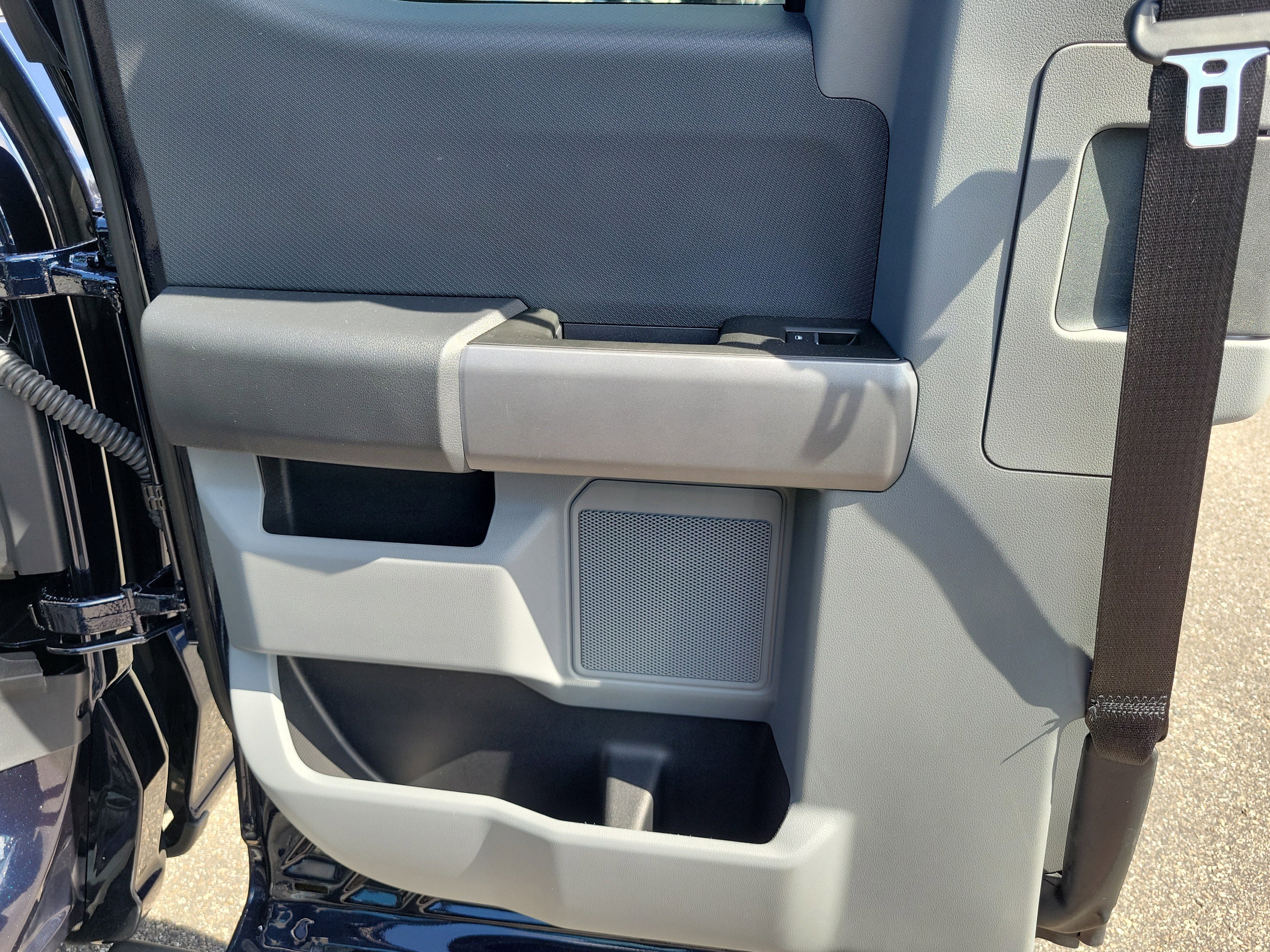 Used 2022 Ford F150 XLT w/ Equipment Group 302A High image 10