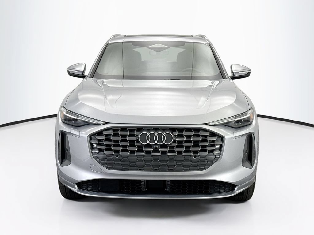 Used 2025 Audi Q5 Premium Plus w/ Premium Plus AWD/4WD image 3
