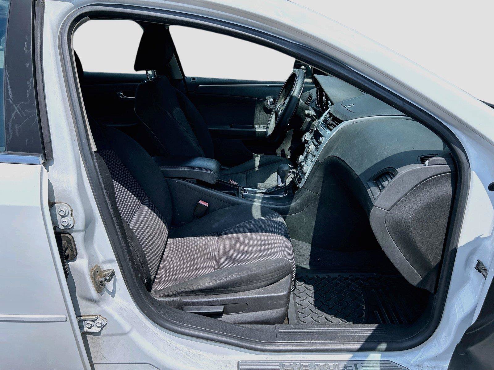 Used 2012 Chevrolet Malibu LT FWD image 14