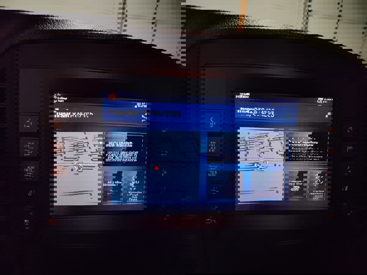 Used 2023 Mercedes-Benz Metris image 27