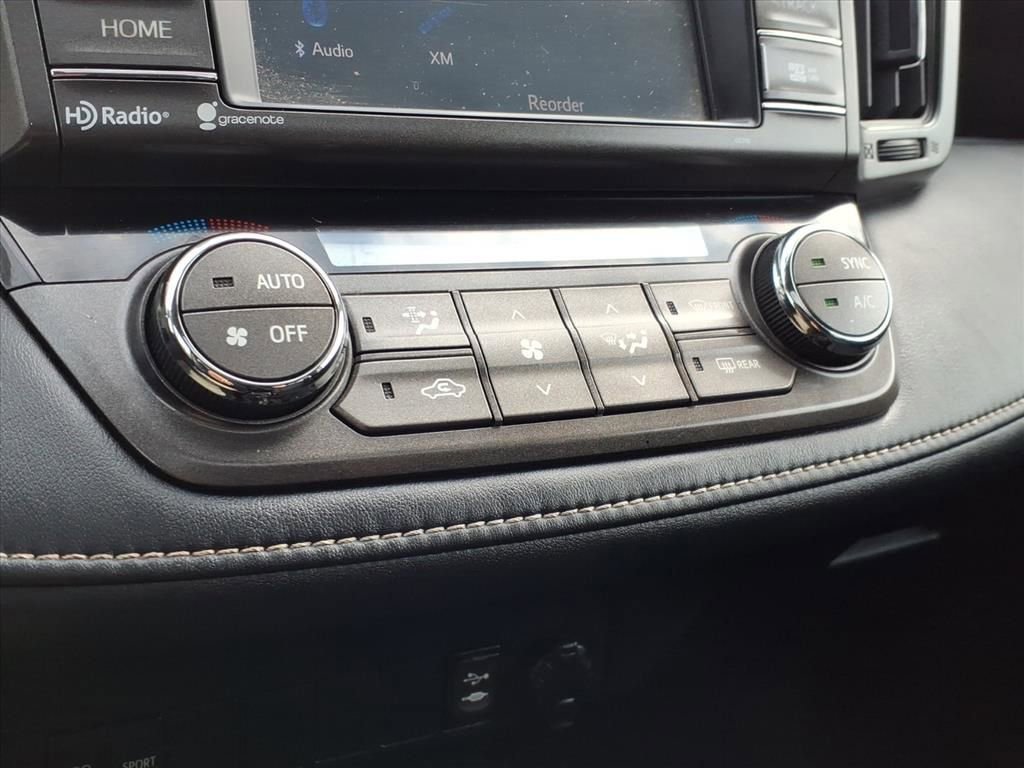 Used 2015 Toyota RAV4 XLE image 15