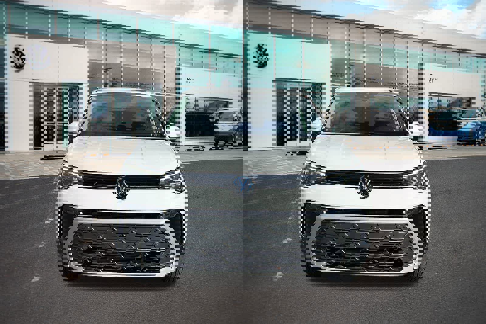 Used 2025 Volkswagen Taos SE video 2