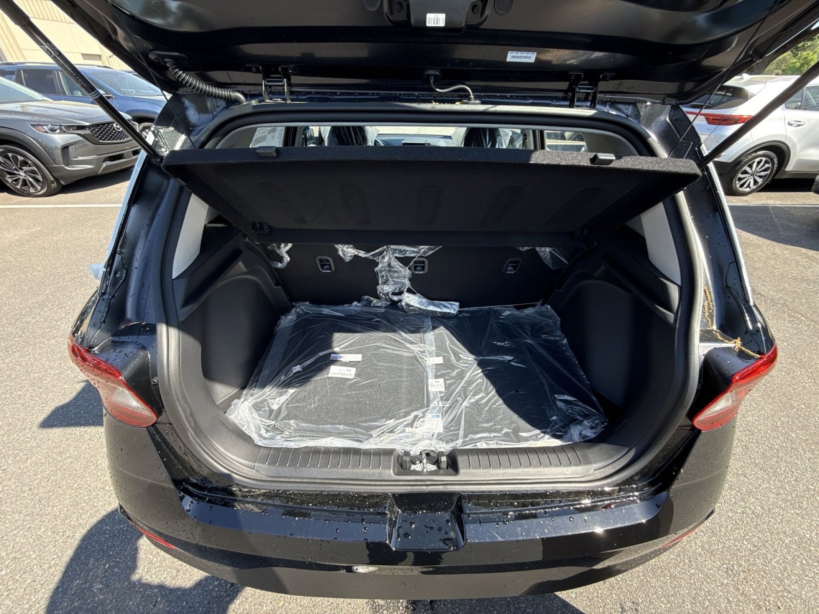 New 2026 Hyundai Venue SEL FWD image 25