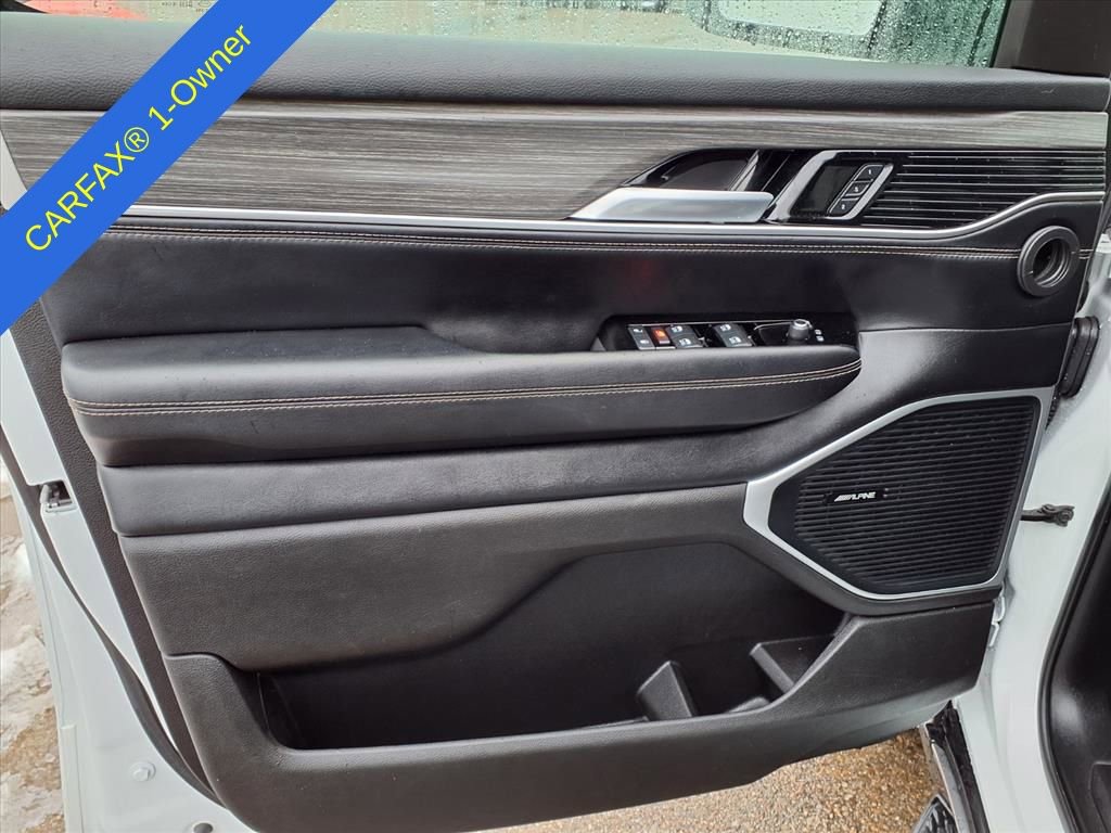 Used 2024 Jeep Wagoneer Series III image 15