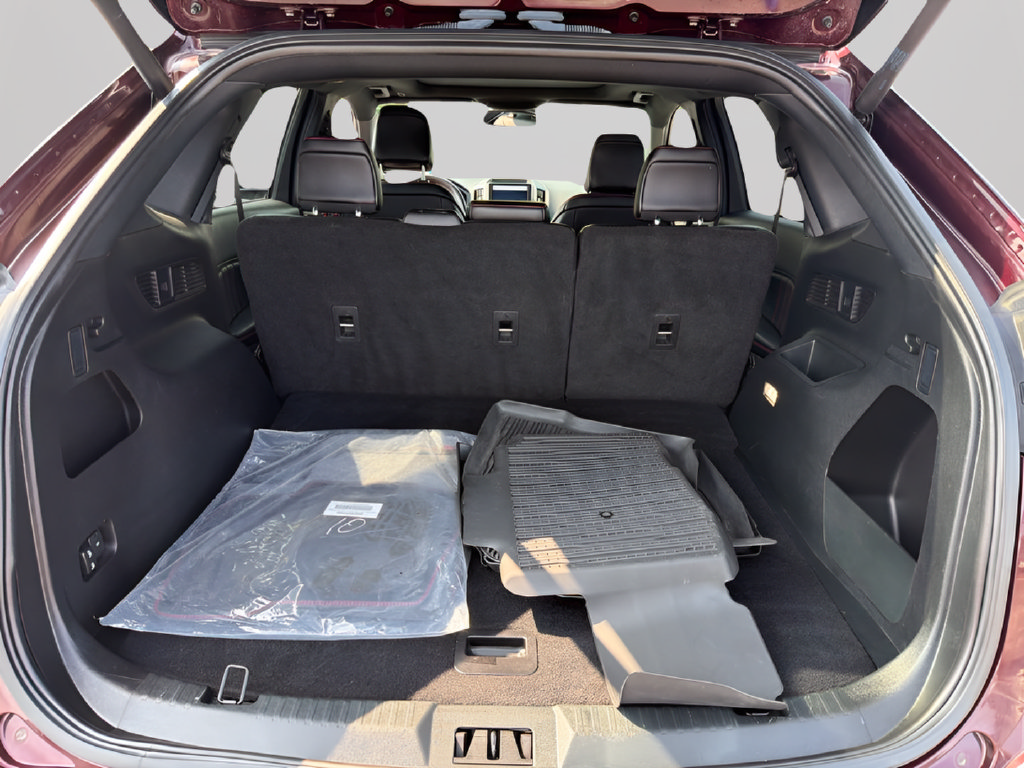 Used 2023 Ford Edge ST-Line AWD/4WD image 33