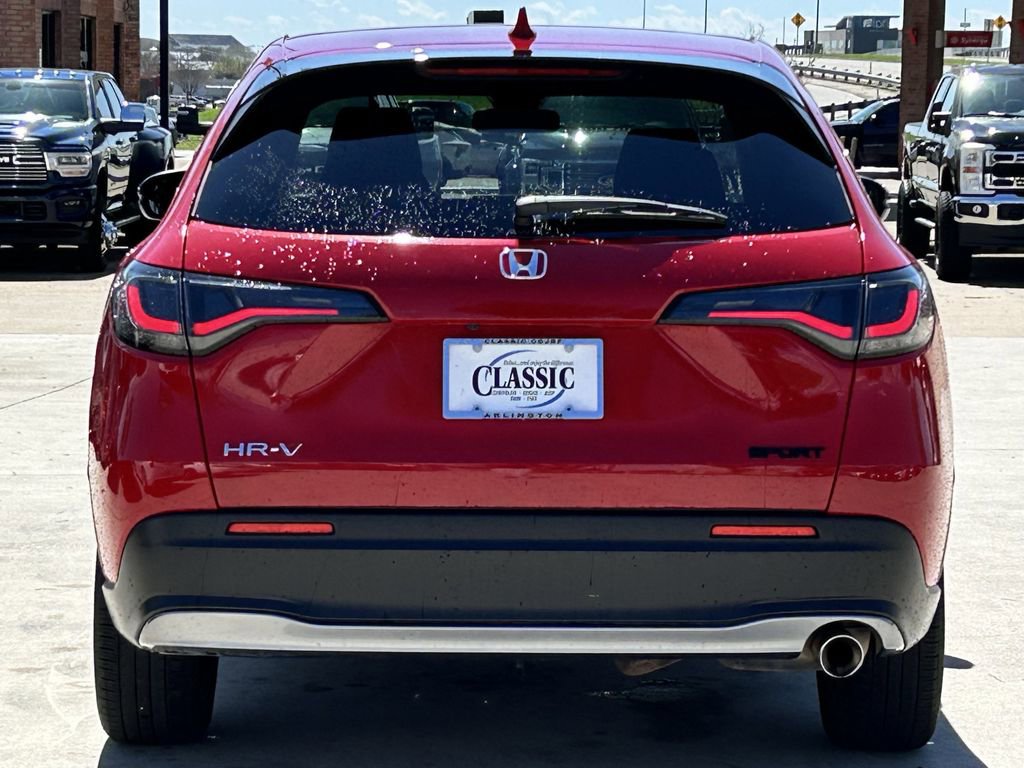 Used 2025 Honda HR-V Sport image 5