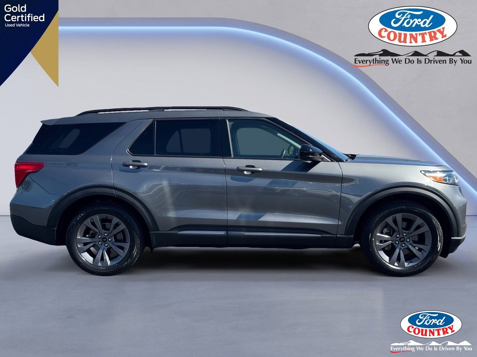 Certified 2022 Ford Explorer XLT w/ Equipment Group 202A