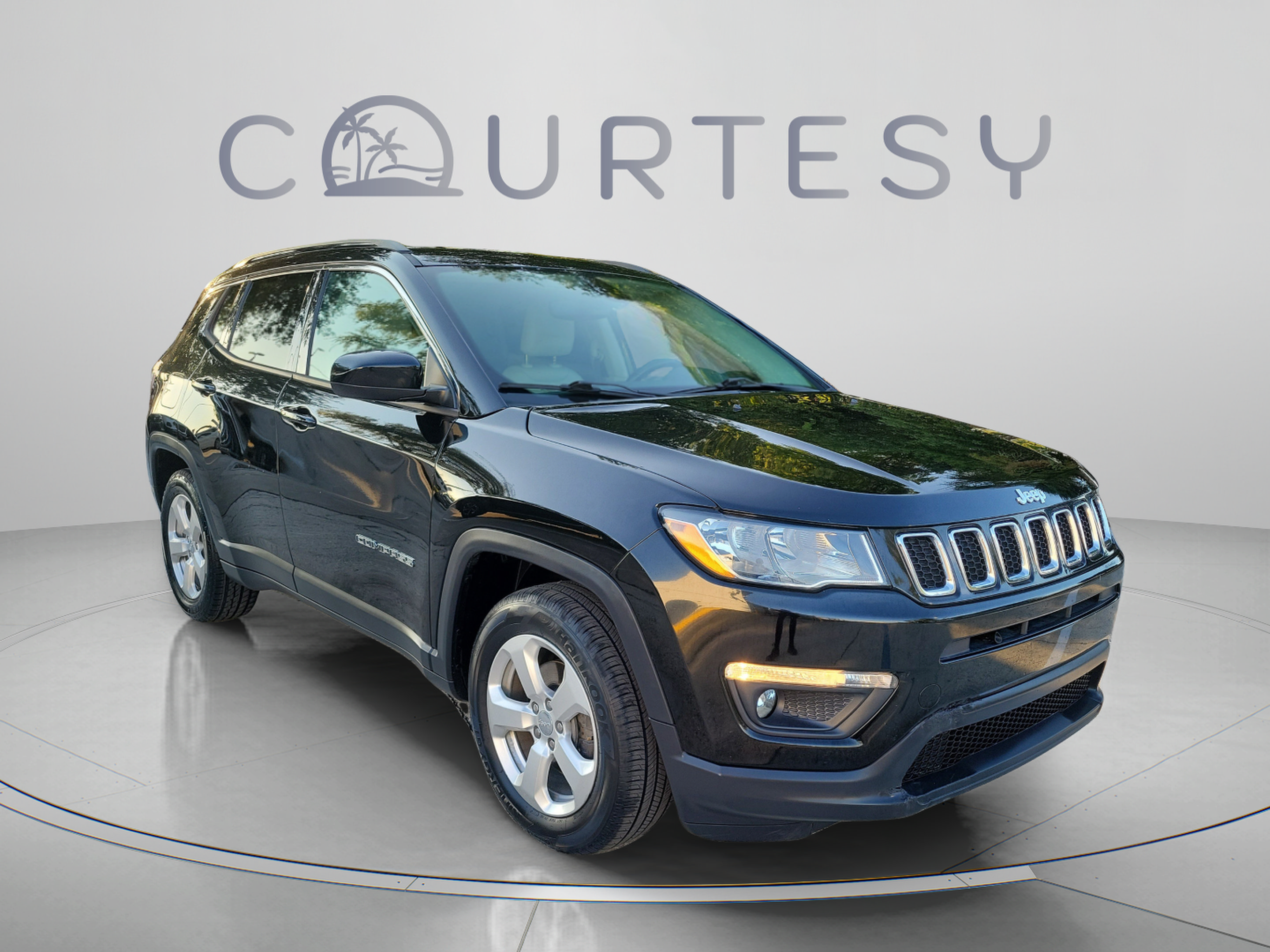 Used 2021 Jeep Compass Latitude FWD image 5