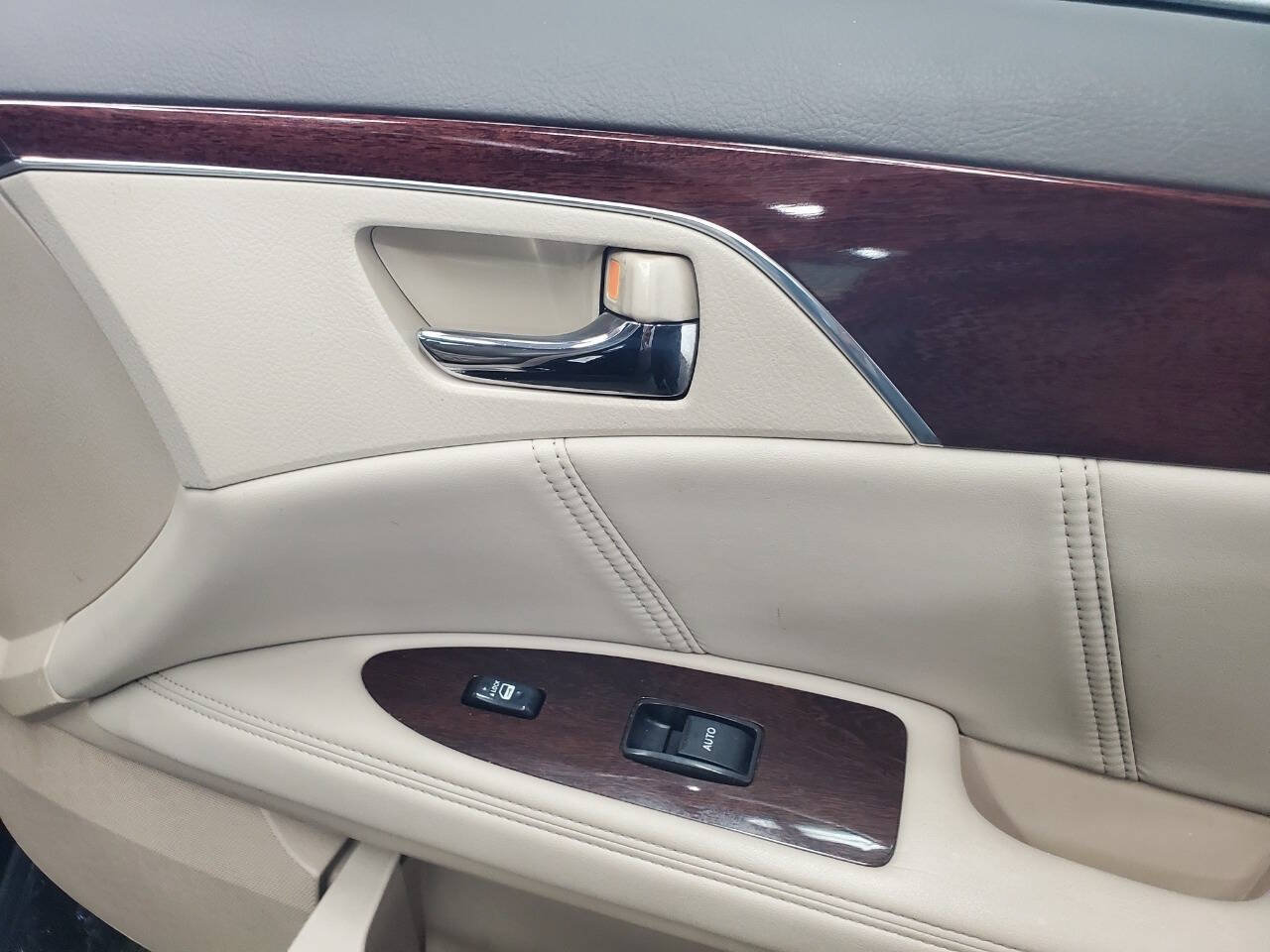 Used 2008 Toyota Avalon XL FWD image 16
