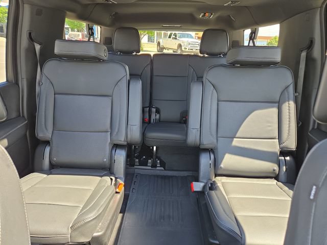 Used 2026 GMC Yukon XL Denali w/ Advanced Technology Package AWD/4WD image 29