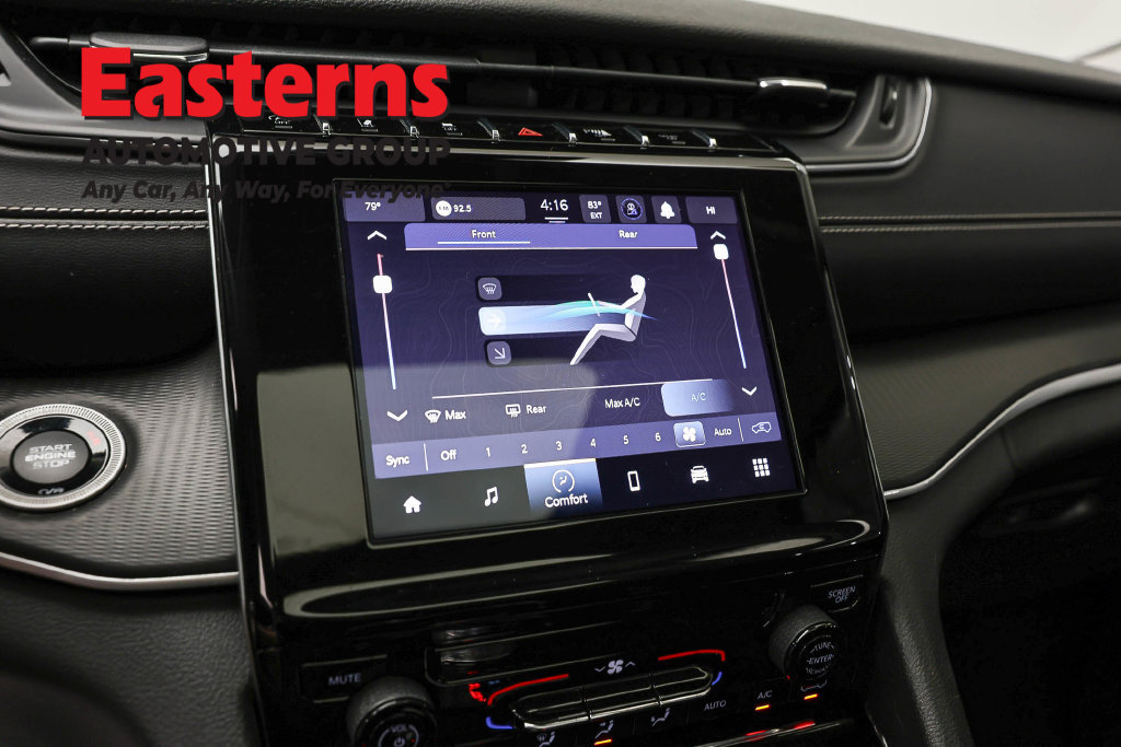 Used 2023 Jeep Grand Cherokee L Laredo AWD/4WD image 21