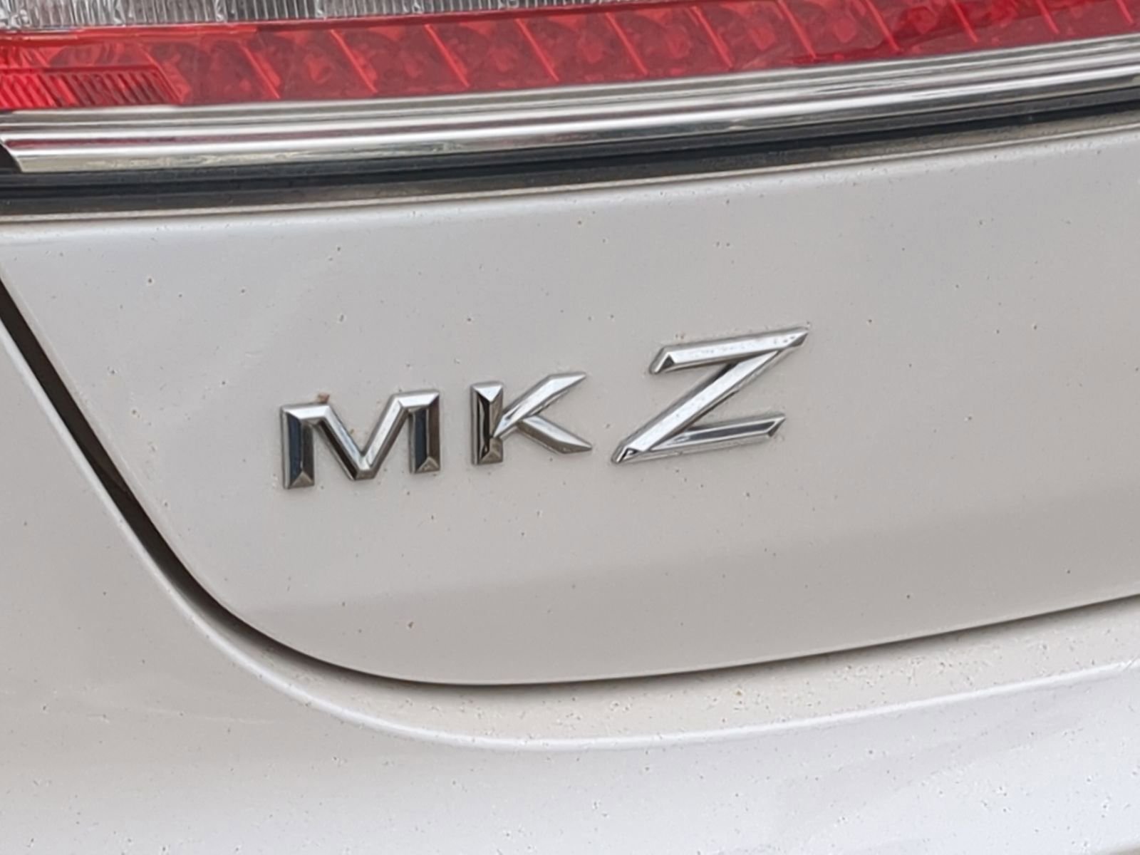 Used 2015 Lincoln MKZ AWD w/ Equipment Group 102A Reserve image 18