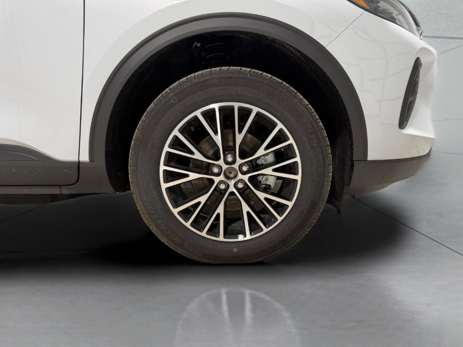 New 2025 Ford Escape PHEV w/ Class II Trailer Tow Package image 17