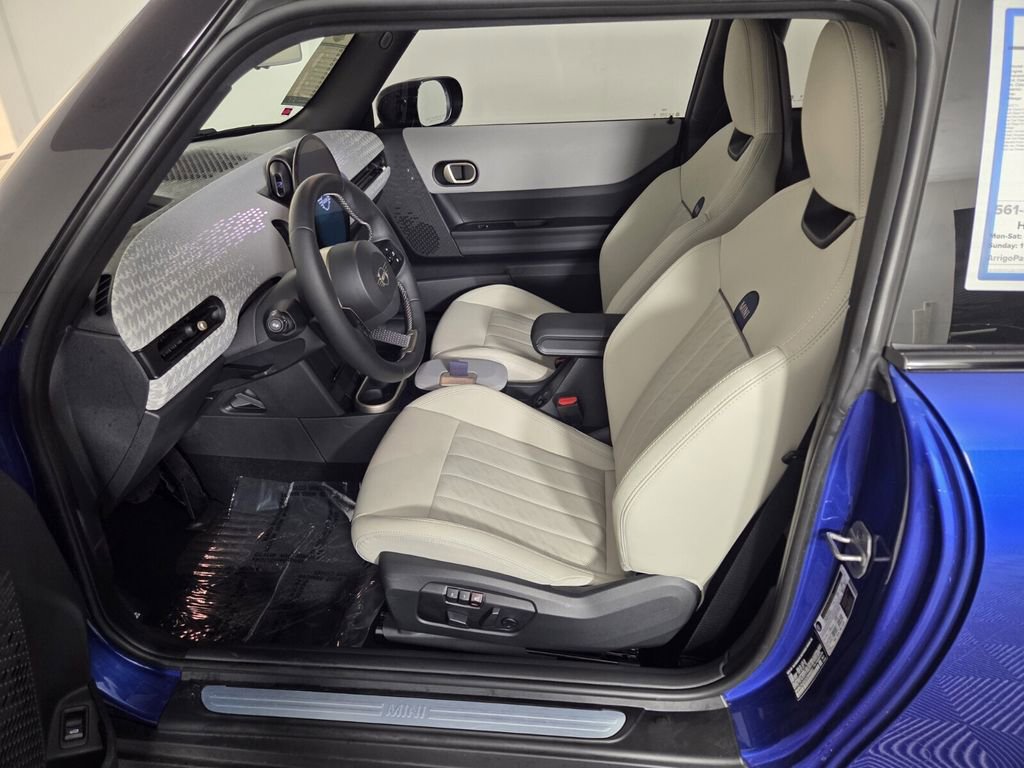 Used 2025 MINI Cooper S image 11