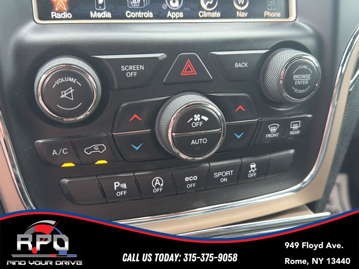 Used 2017 Jeep Grand Cherokee Limited AWD/4WD image 18