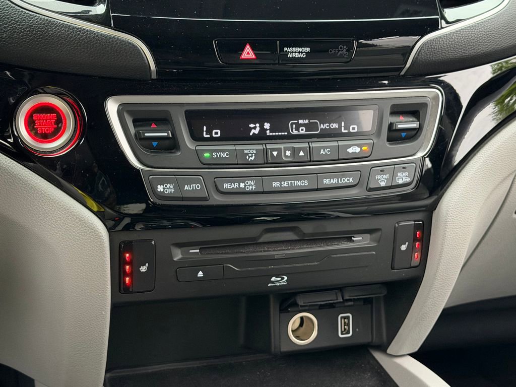 Used 2019 Honda Pilot Touring image 14