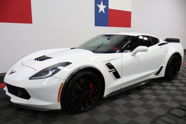 Used 2019 Chevrolet Corvette Grand Sport RWD image 2