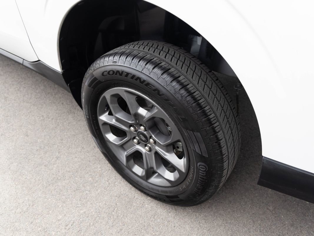 Used 2022 Ford Maverick XLT image 8