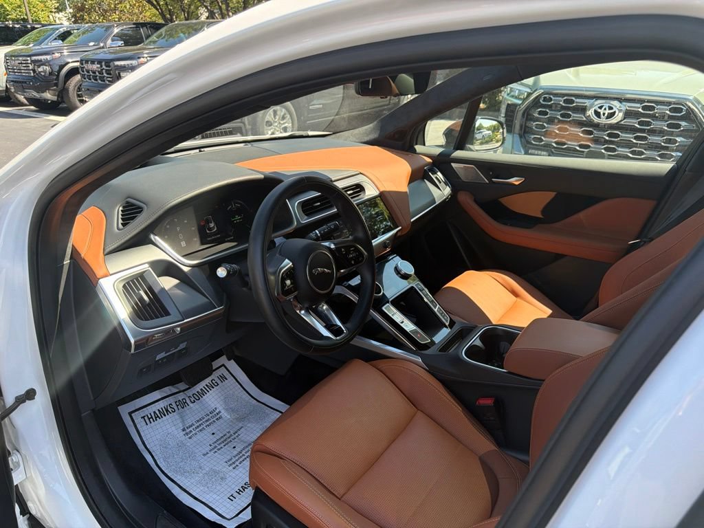 Certified 2024 Jaguar I-PACE R-Dynamic HSE AWD/4WD image 15