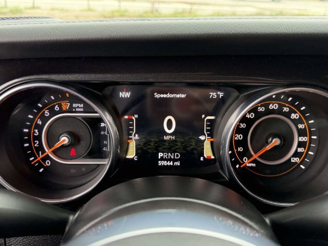 Used 2020 Jeep Wrangler Unlimited Sahara AWD/4WD image 26
