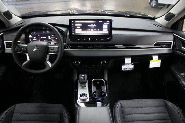 New 2026 Mitsubishi Outlander SE FWD image 20