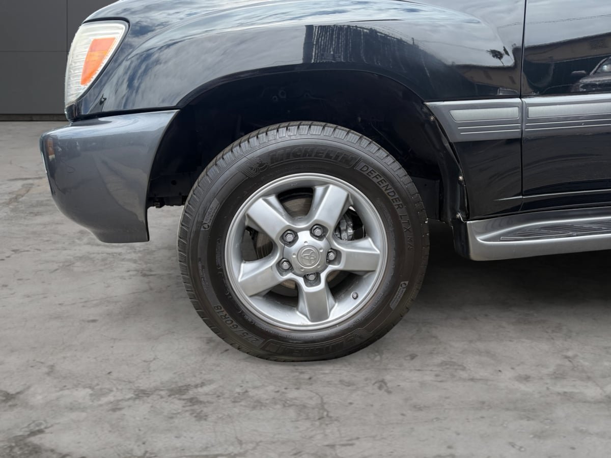 Used 2007 Toyota Land Cruiser AWD/4WD image 9