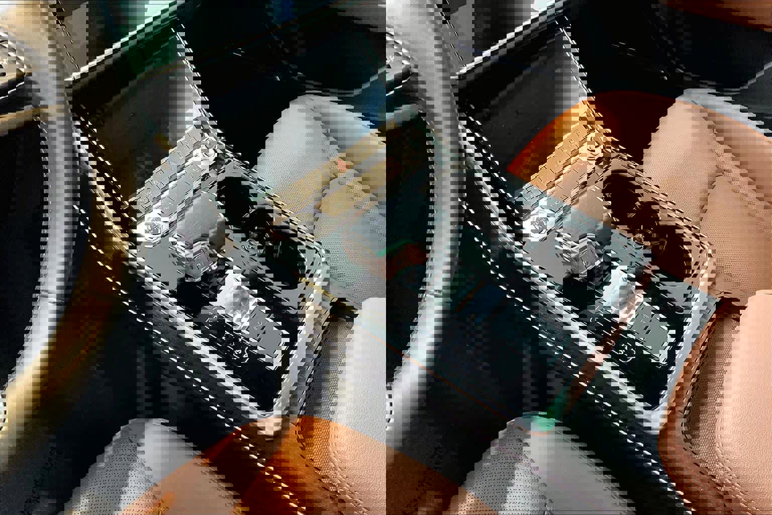 Used 2022 Audi Q8 Premium Plus image 16