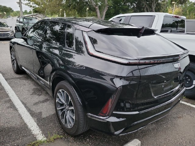 Certified 2024 Cadillac Lyriq Sport AWD/4WD image 7