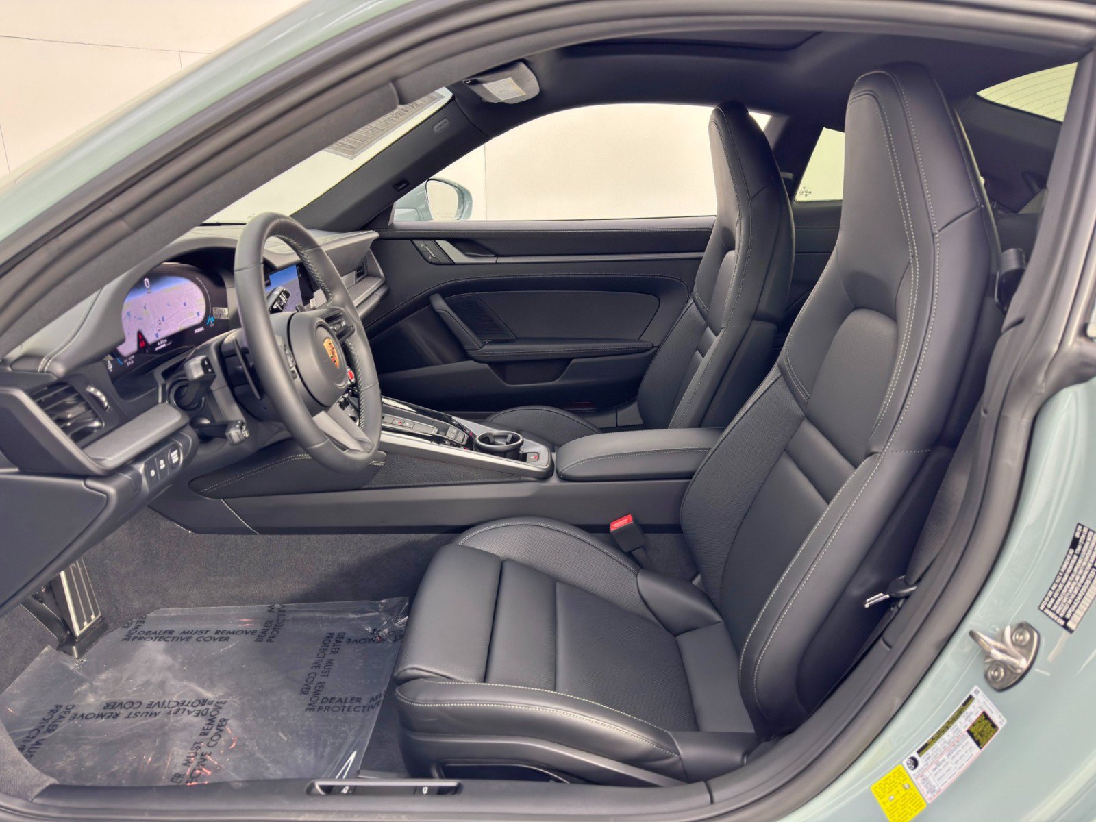 Used 2025 Porsche 911 Carrera RWD image 16