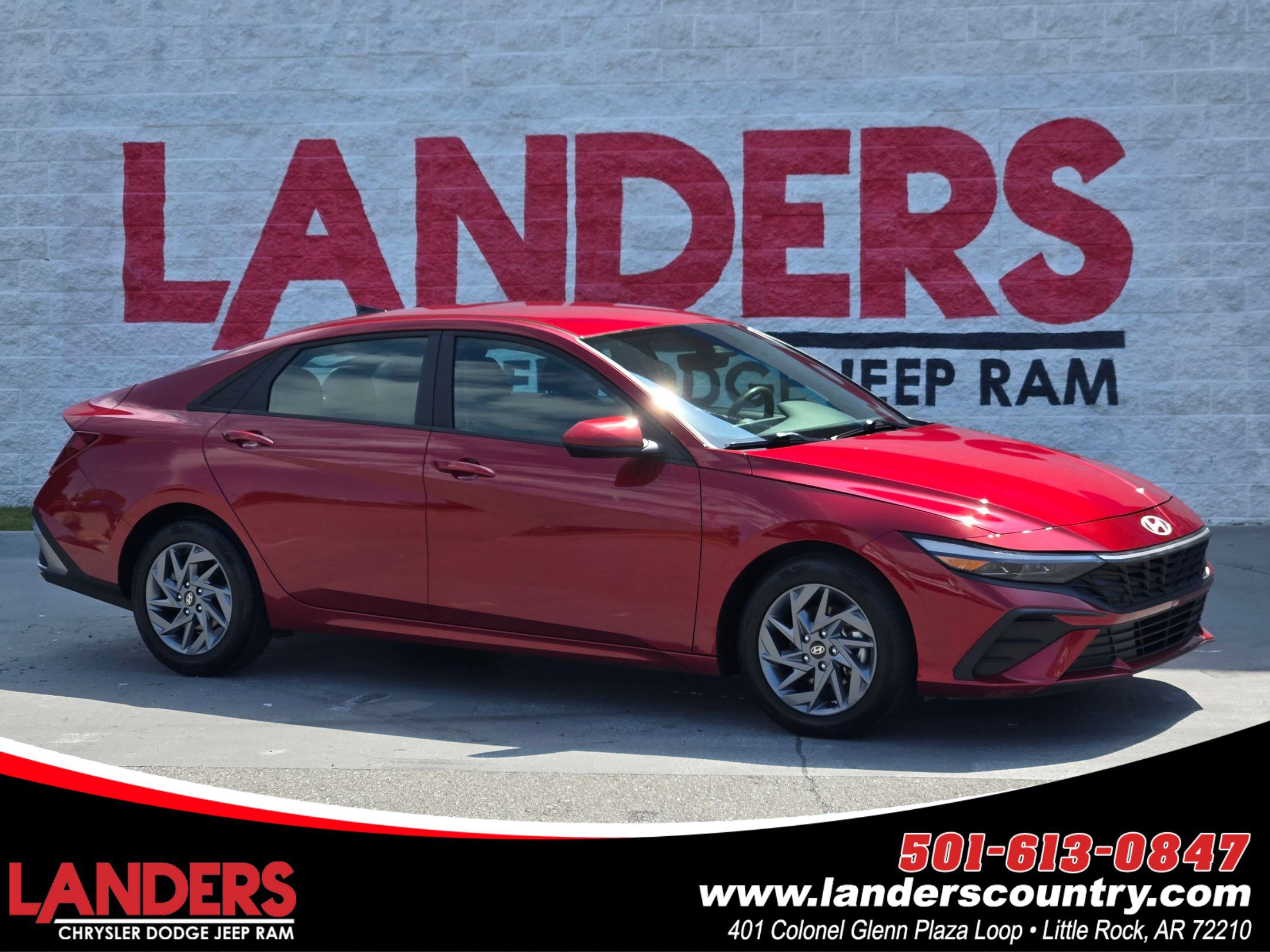 Used 2024 Hyundai Elantra SEL FWD image 1