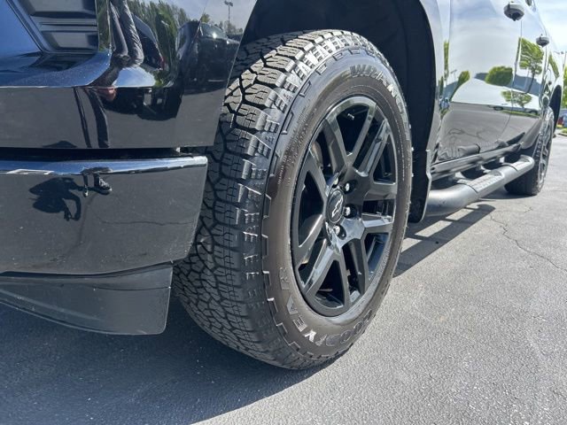Used 2024 Chevrolet Silverado 1500 Custom w/ Turbomax Blackout Package image 12
