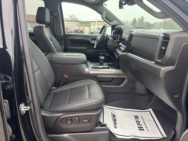 Certified 2022 Chevrolet Silverado 1500 LTZ w/ LTZ Premium Package image 25